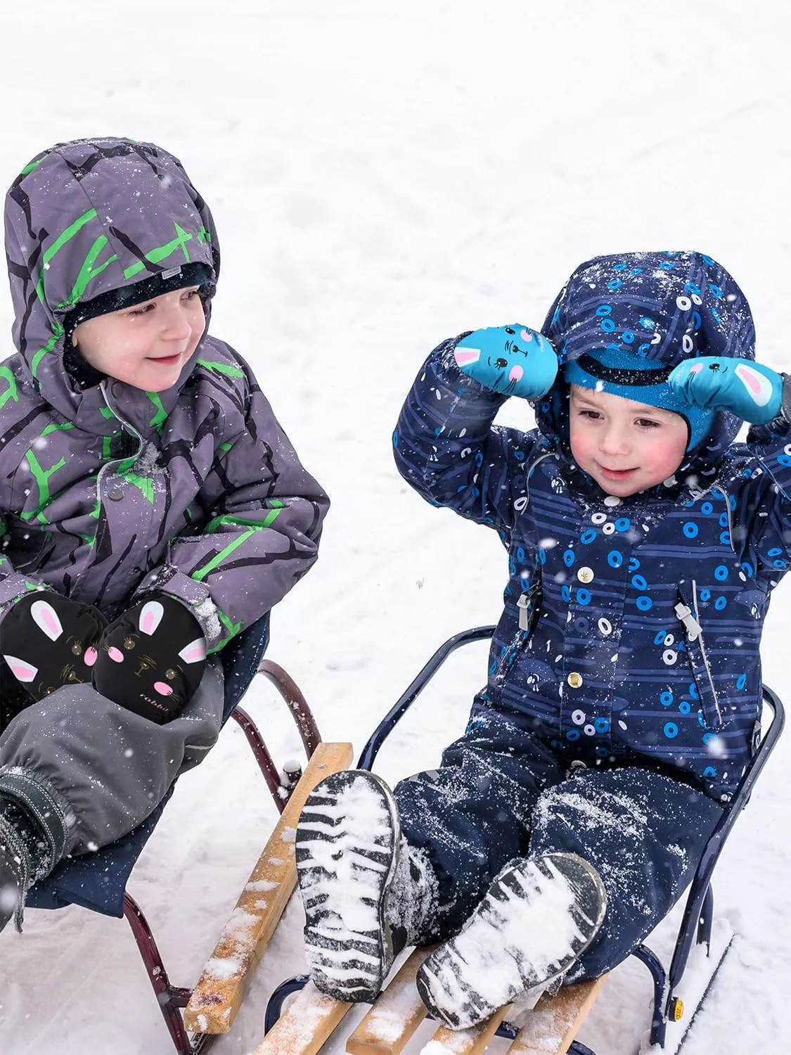 SATINIOR 2 Pairs kids waterproof mittens Girls Winter Snow mittens Warm Snow Gloves for Winter Outdoor Activities